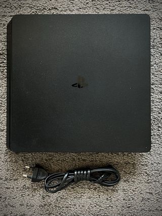 PlayStation 4 de 1 TB poco uso versión 10.5
