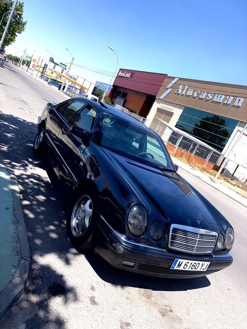 Mercedes-Benz Clase E 1999 - foto 1