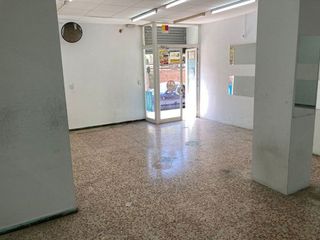 Local comercial en alquiler en Centre - Eixample – Can Llobet – Can Serra en Barbera del Vallès