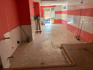 Local comercial en alquiler en Centre - Eixample – Can Llobet – Can Serra en Barbera del Vallès