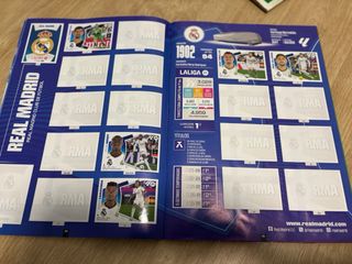 Lote de 12 álbumes cromos fútbol incompletos