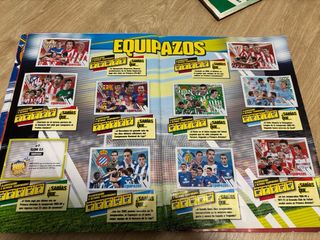 Lote de 12 álbumes cromos fútbol incompletos