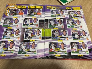 Lote de 12 álbumes cromos fútbol incompletos