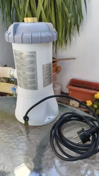 Depuradora piscina con equipo y cable y accesorios