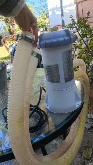 Depuradora piscina con equipo y cable y accesorios