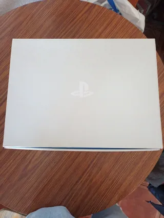 Consola Sony PS4 Negra