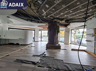 Local comercial en alquiler en Cuatro Caminos - Plaza de la Cubela en Coruña (A)