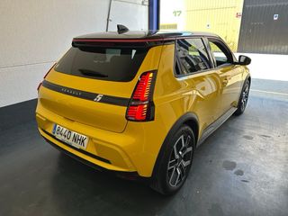 Renault 5 E-TECH 2025