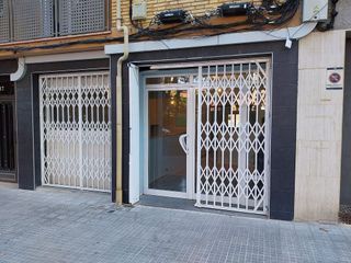 Local comercial en venta en La Plana en Esplugues de Llobregat