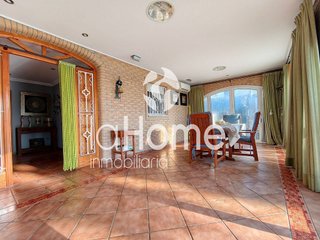 Chalet en venta en Urbanizaciones en Llíria