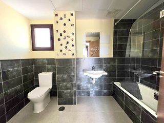 Casa adosada en venta en Casares
