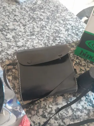 Binoculares International con estuche