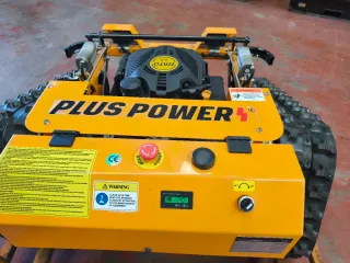 Desbrozadora Cortacésped Nuevo con control remoto
