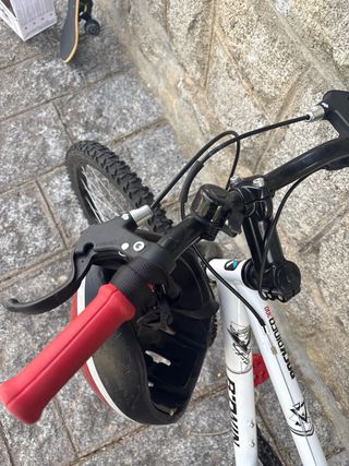 Bicicleta BTWIN Rockrider 300 en estado como nuev