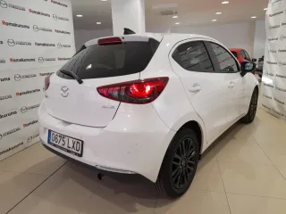 Mazda 2 2022