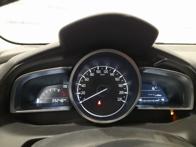 Mazda 2 2022