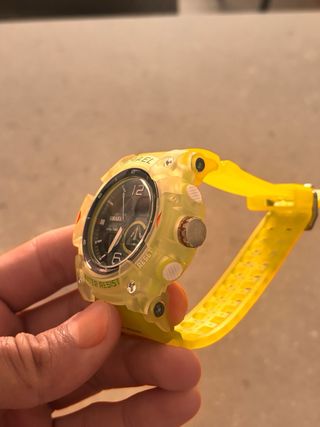 Relojes Smael Rojo y Amarillo