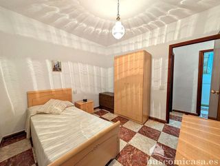 Piso en venta en Linares