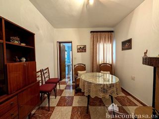 Piso en venta en Linares