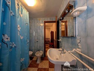 Piso en venta en Linares