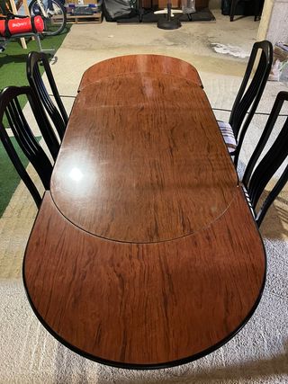 Mesa comedor extensible + 4 sillas