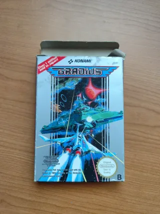 Gradius Nintendo NES Caja y Cartucho