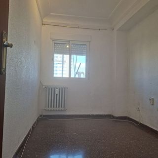 Piso en venta en Ave en Zaragoza
