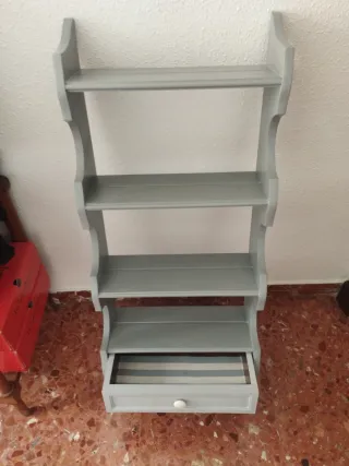 Estantería restaurada madera colgante