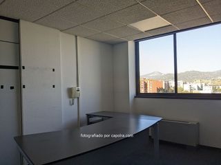Oficina en alquiler en Sant Just Desvern