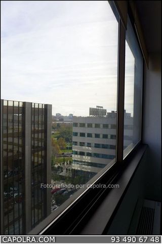 Oficina en alquiler en Sant Just Desvern