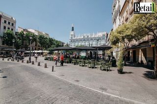 Local comercial en alquiler en Cortes - Huertas en Madrid