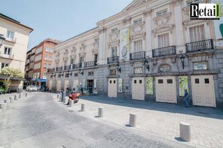 Local comercial en alquiler en Cortes - Huertas en Madrid