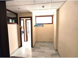Oficina en alquiler en Santa Marina - La Paz en Badajoz