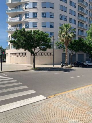 Local comercial en alquiler en Safranar en Valencia