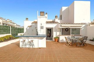 Ático en alquiler en Marina Botafoc - Platja de Talamanca en Ibiza/Eivissa