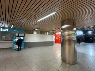 Local comercial en alquiler en Opañel en Madrid