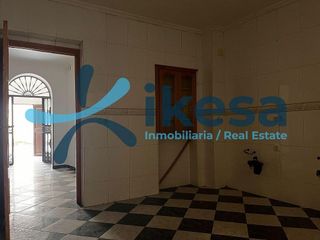 Casa adosada en venta en Morón de la Frontera