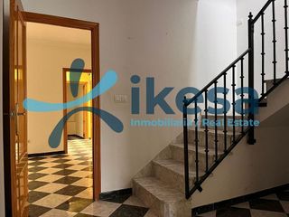 Casa adosada en venta en Morón de la Frontera