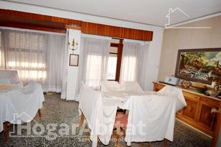 Chalet en venta en Piscinas en Villarreal