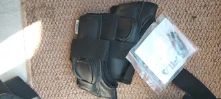 Patines en línea marca FILA + protecciones