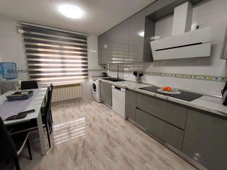 Casa adosada en venta en Centro Bº Doscientas en Azuqueca de Henares