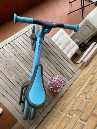 Bicicleta Yvolution Azul 2-3 años
