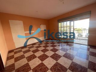 Piso en venta en Linares
