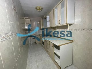 Piso en venta en Linares