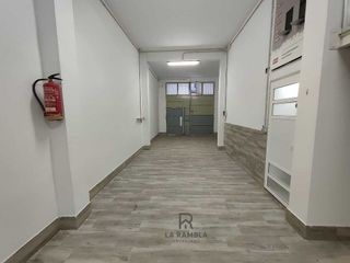 Local comercial en venta en Catarroja