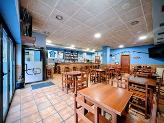 Local comercial en venta en La Pola Siero en Siero