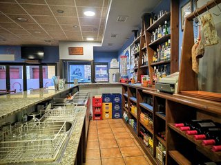 Local comercial en venta en La Pola Siero en Siero