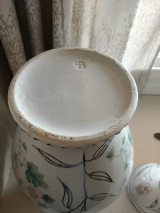 Jarrón de porcelana