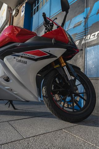 Yamaha YZF R125 2016