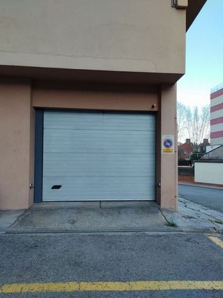 Garaje en venta en L'Eixample en Figueres